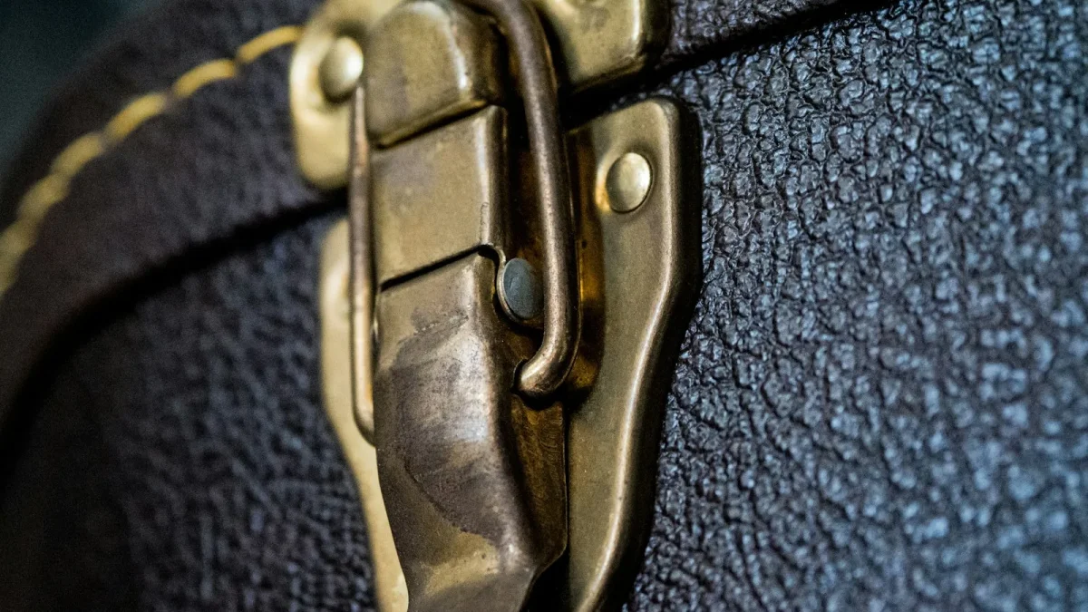 How to Adjust Bobbin Tension Without Wrecking the Case