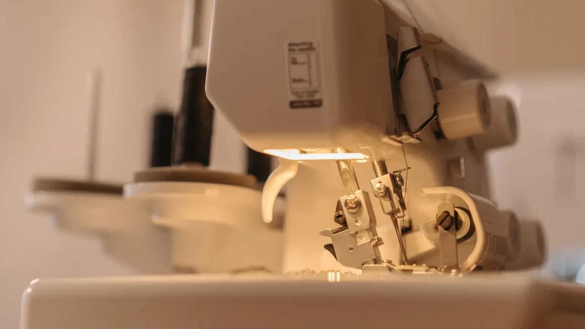 How to Clean a Sewing Machine, Step by Step